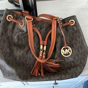 Michael Kors tote